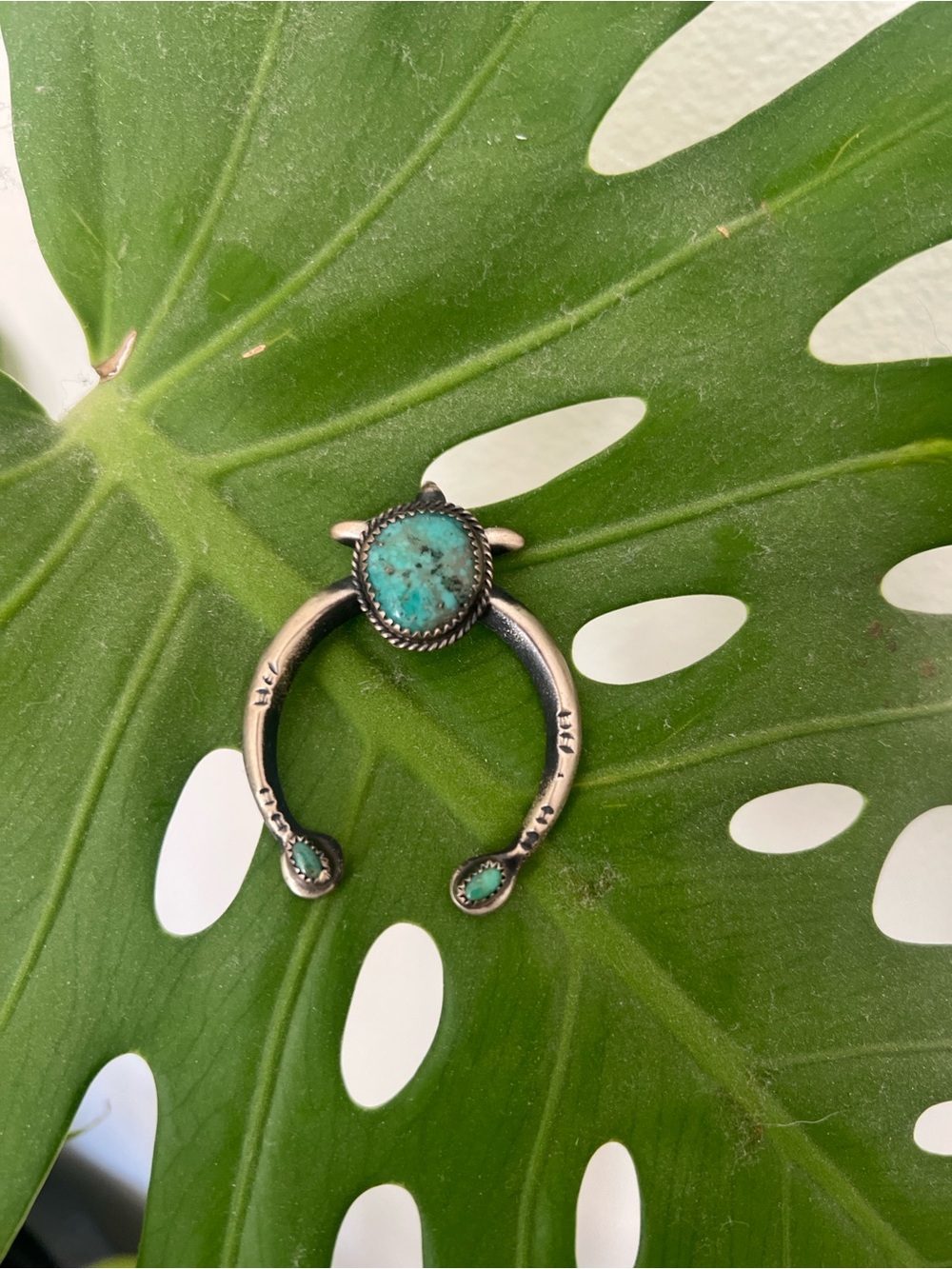 2in Sterling Silver Turquoise Horseshoe Bandana Tie